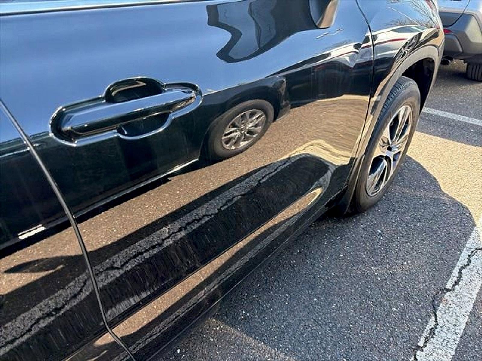 2025 Toyota Highlander XLE AWD (Natl)