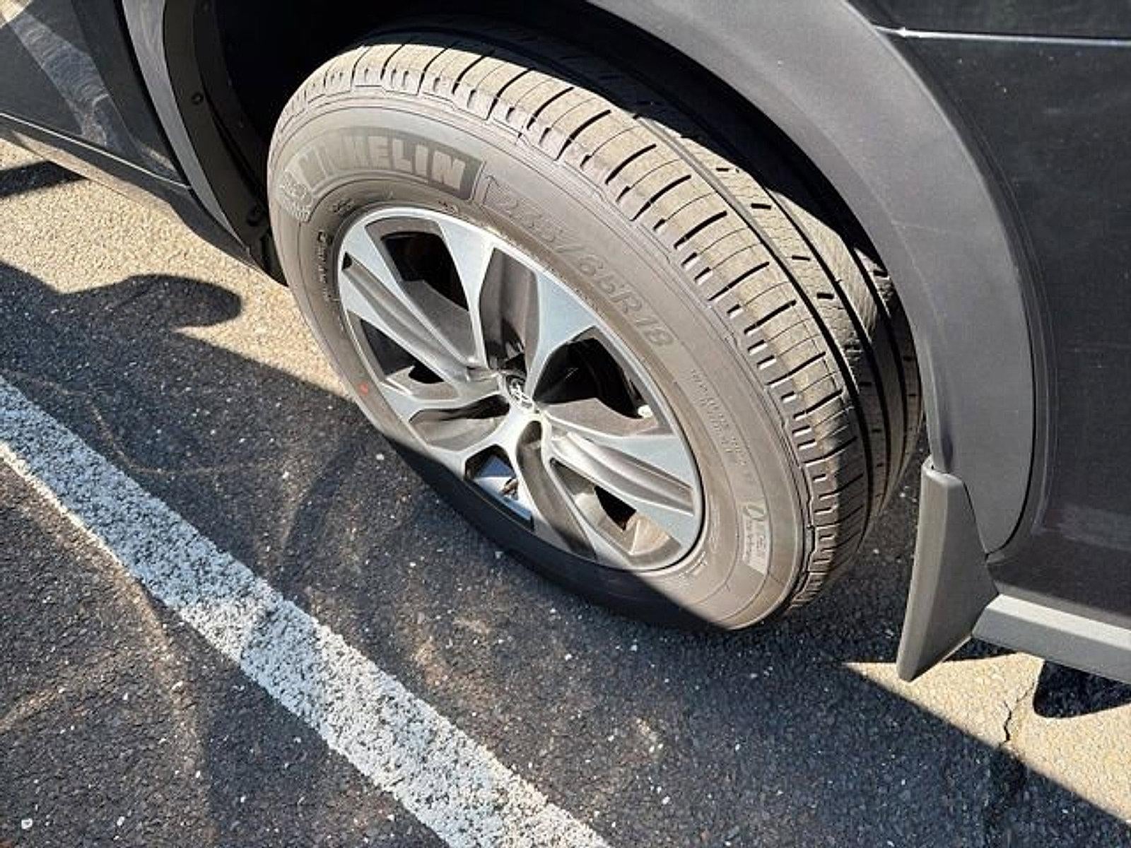 2025 Toyota Highlander XLE AWD (Natl)