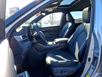 2025 Toyota Highlander XSE AWD (Natl)