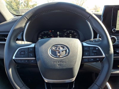 2025 Toyota Highlander XSE AWD (Natl)