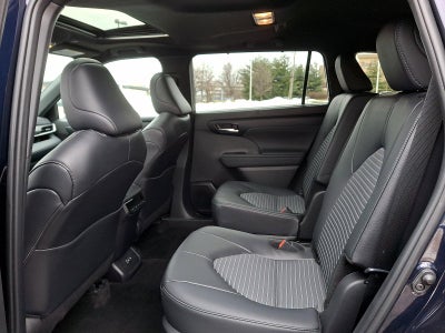 2025 Toyota Highlander XSE AWD (Natl)