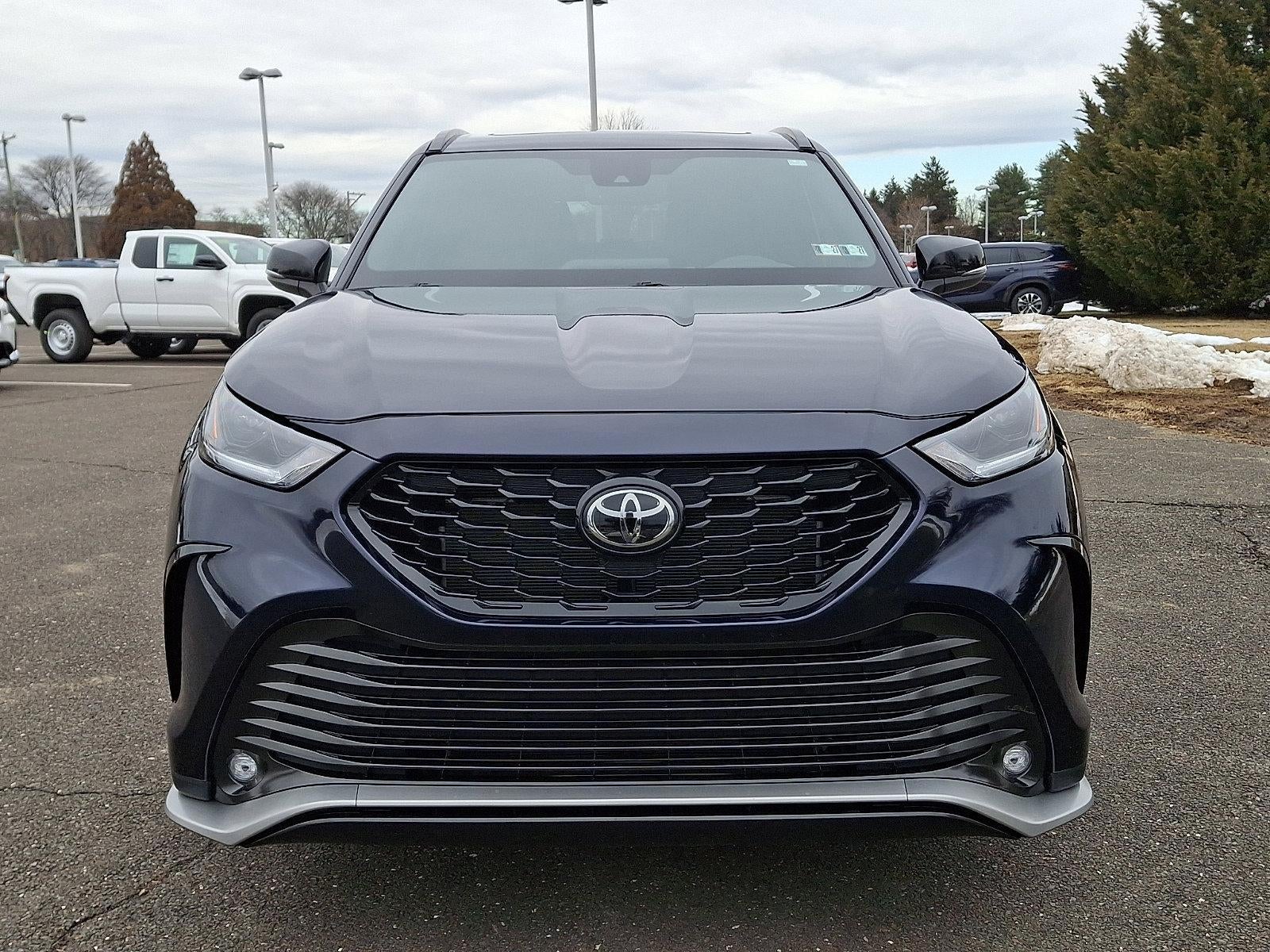 2025 Toyota Highlander XSE AWD (Natl)