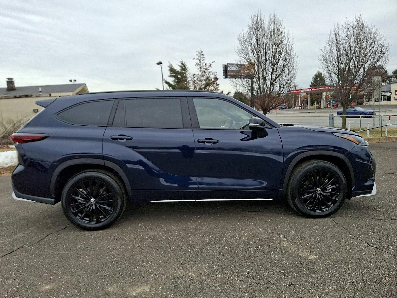 2025 Toyota Highlander XSE AWD (Natl)