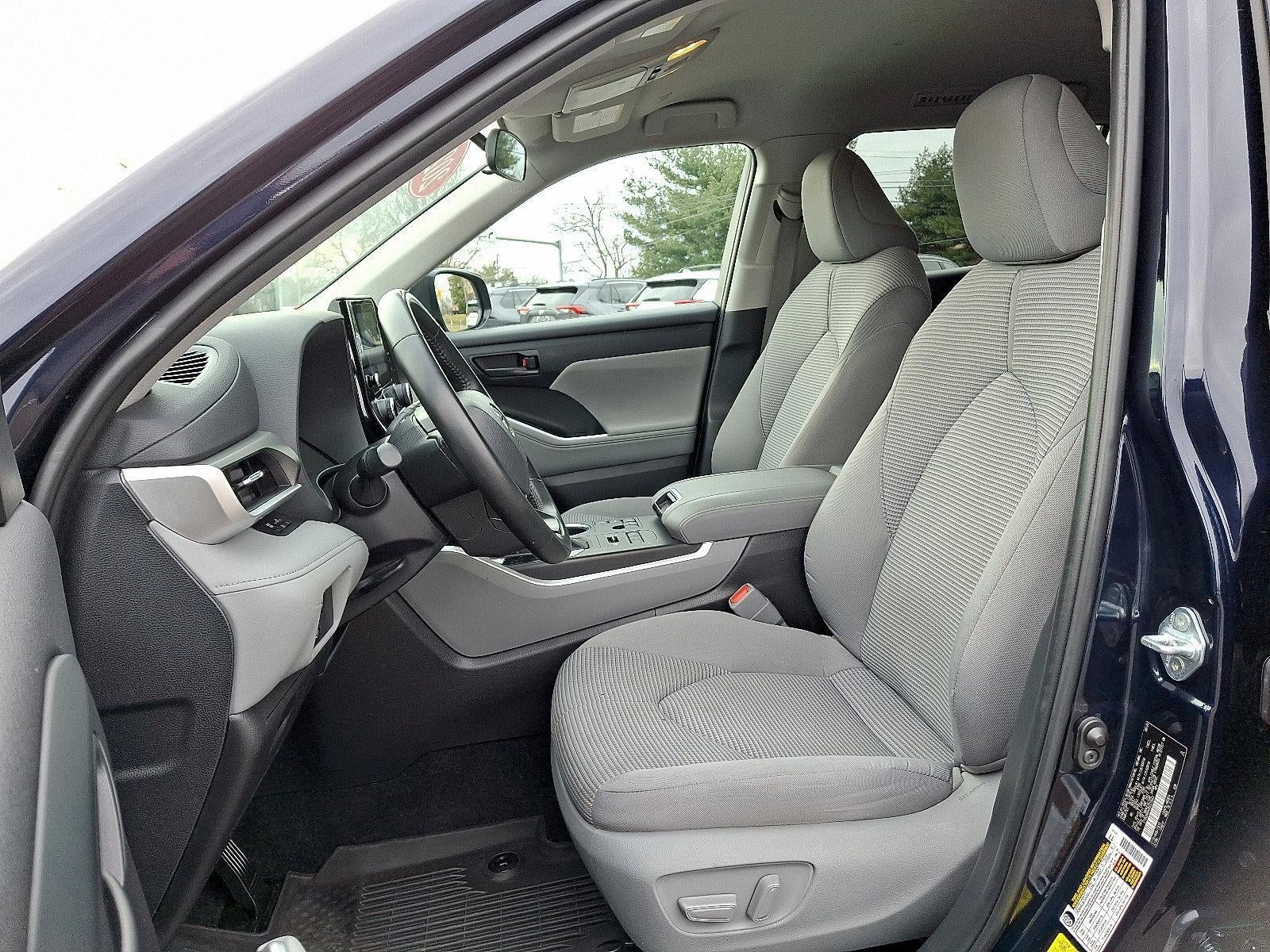 2024 Toyota Highlander LE AWD (Natl)