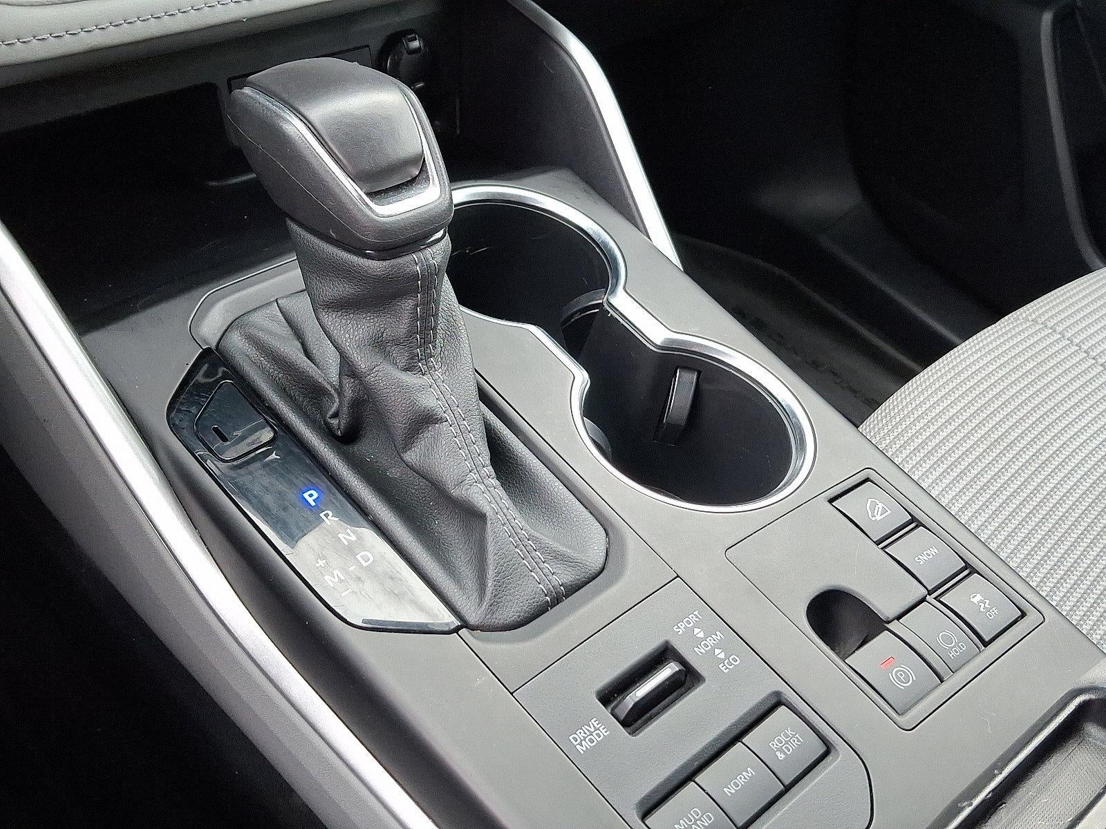 2024 Toyota Highlander LE AWD (Natl)