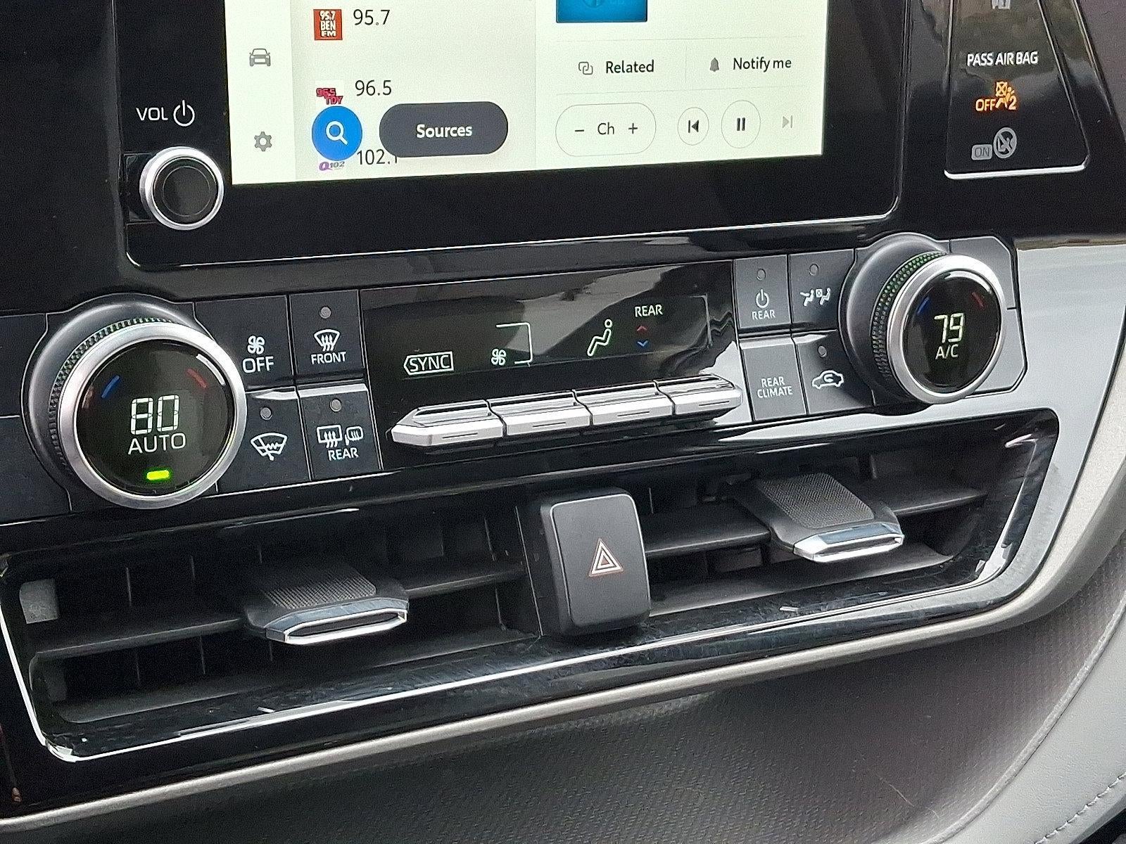 2024 Toyota Highlander LE AWD (Natl)