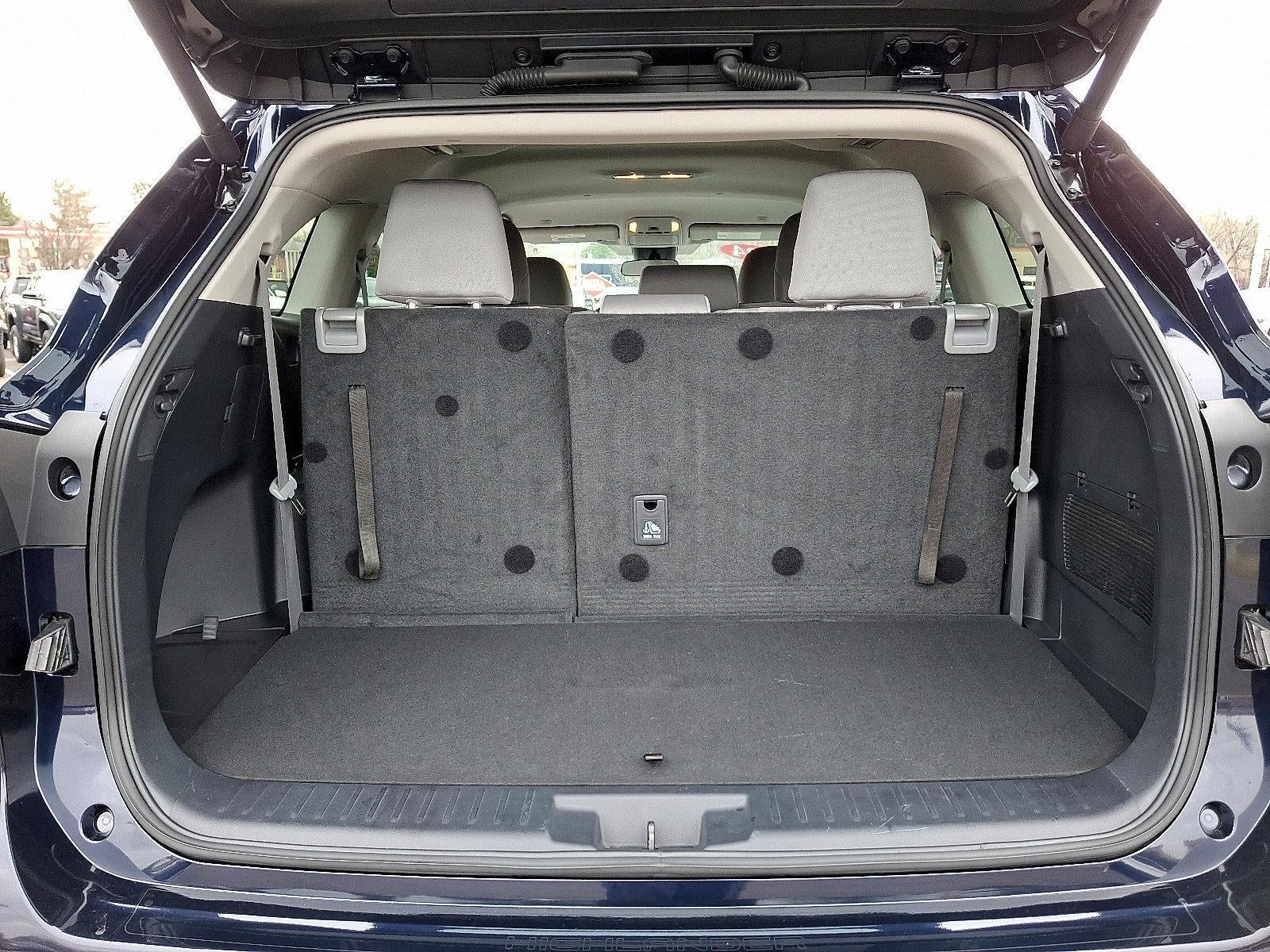 2024 Toyota Highlander LE AWD (Natl)