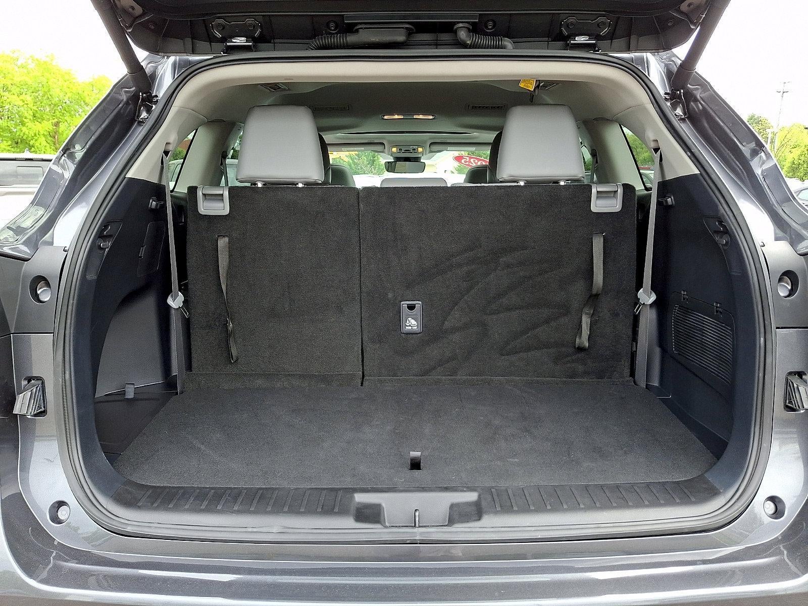 2025 Toyota Highlander XLE AWD (Natl)