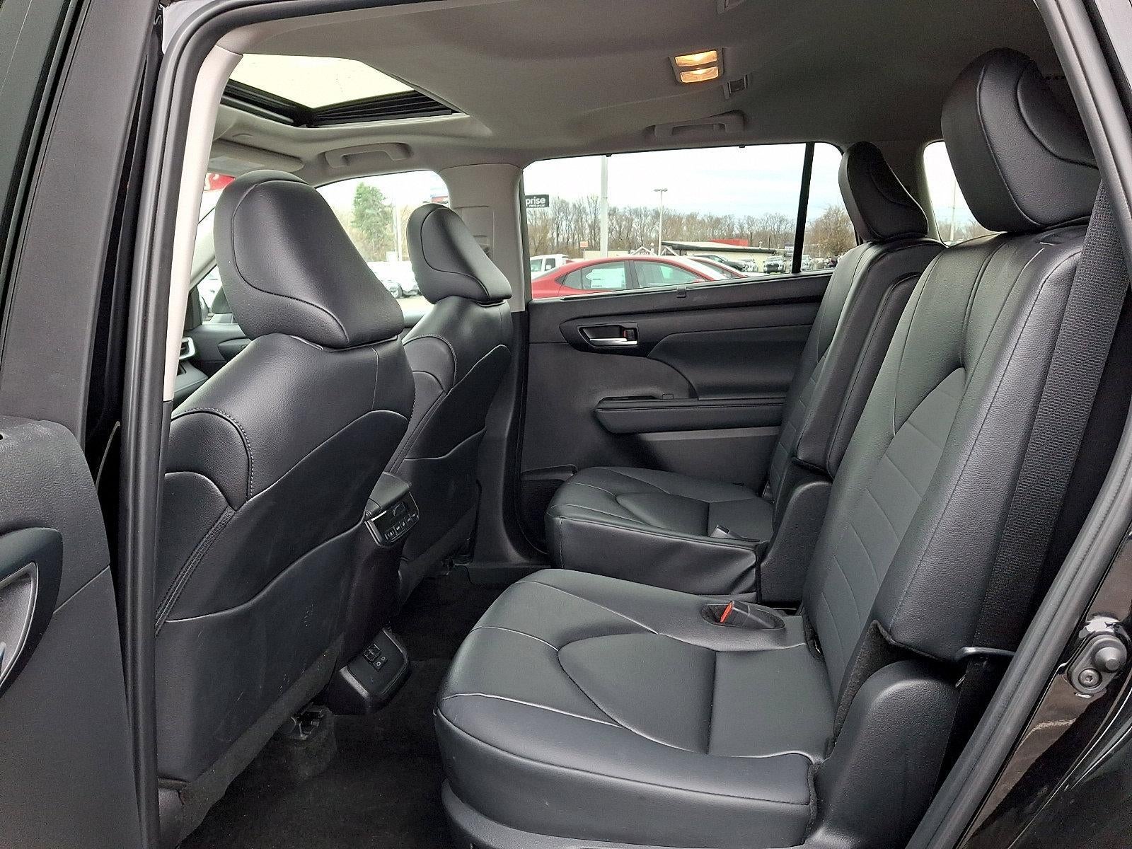 2025 Toyota Highlander XLE AWD (Natl)