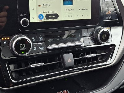 2025 Toyota Highlander XLE AWD (Natl)