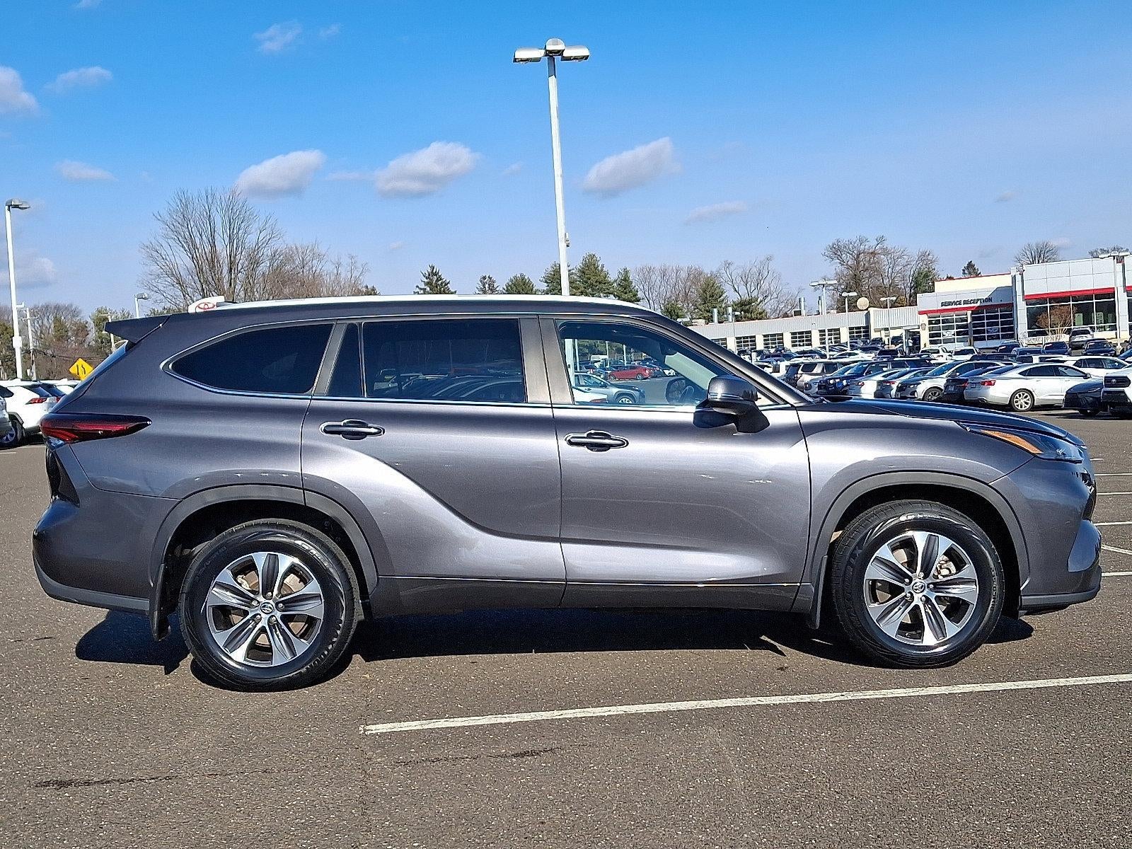 2024 Toyota Highlander XLE AWD (Natl)