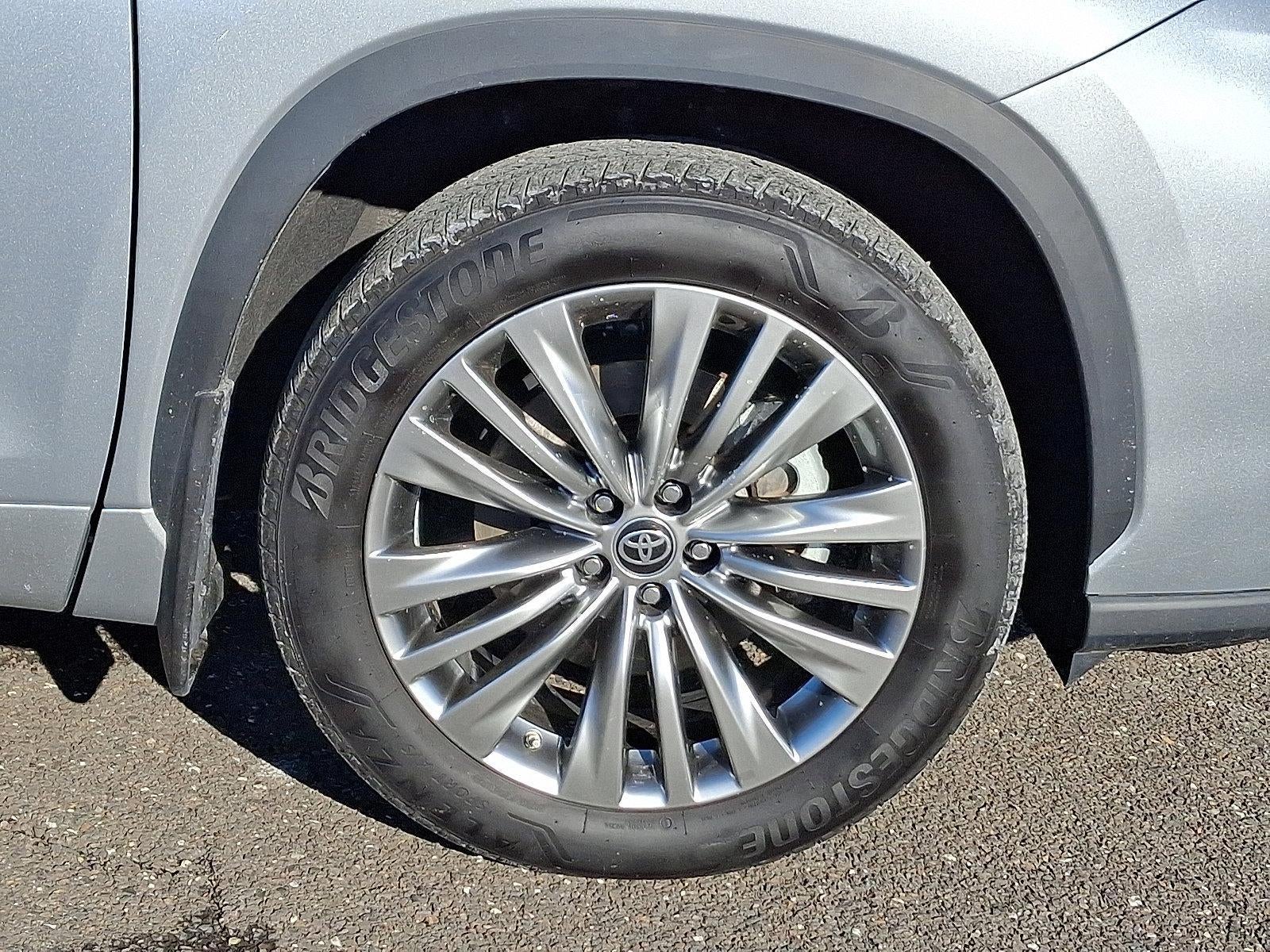 2024 Toyota Highlander Platinum AWD (Natl)