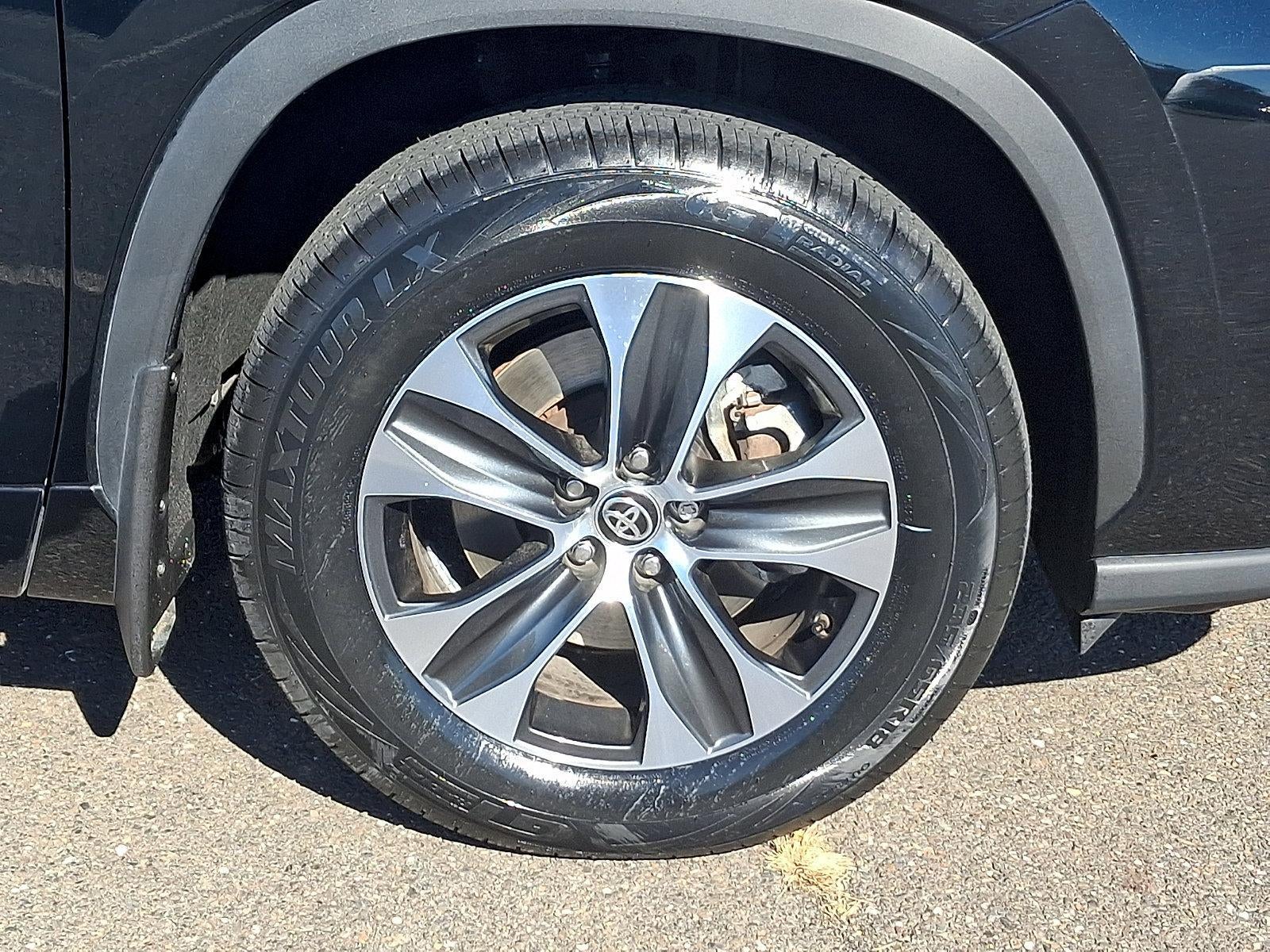2026 Toyota Highlander XLE AWD (Natl)
