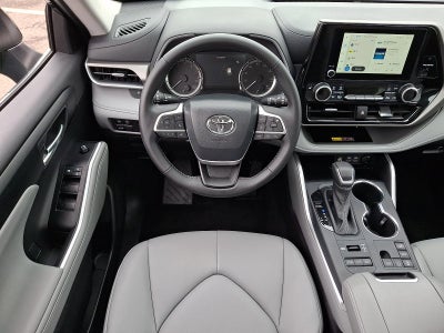 2025 Toyota Highlander XLE AWD (Natl)