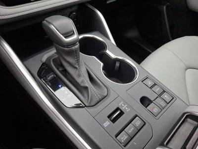 2025 Toyota Highlander XLE AWD (Natl)