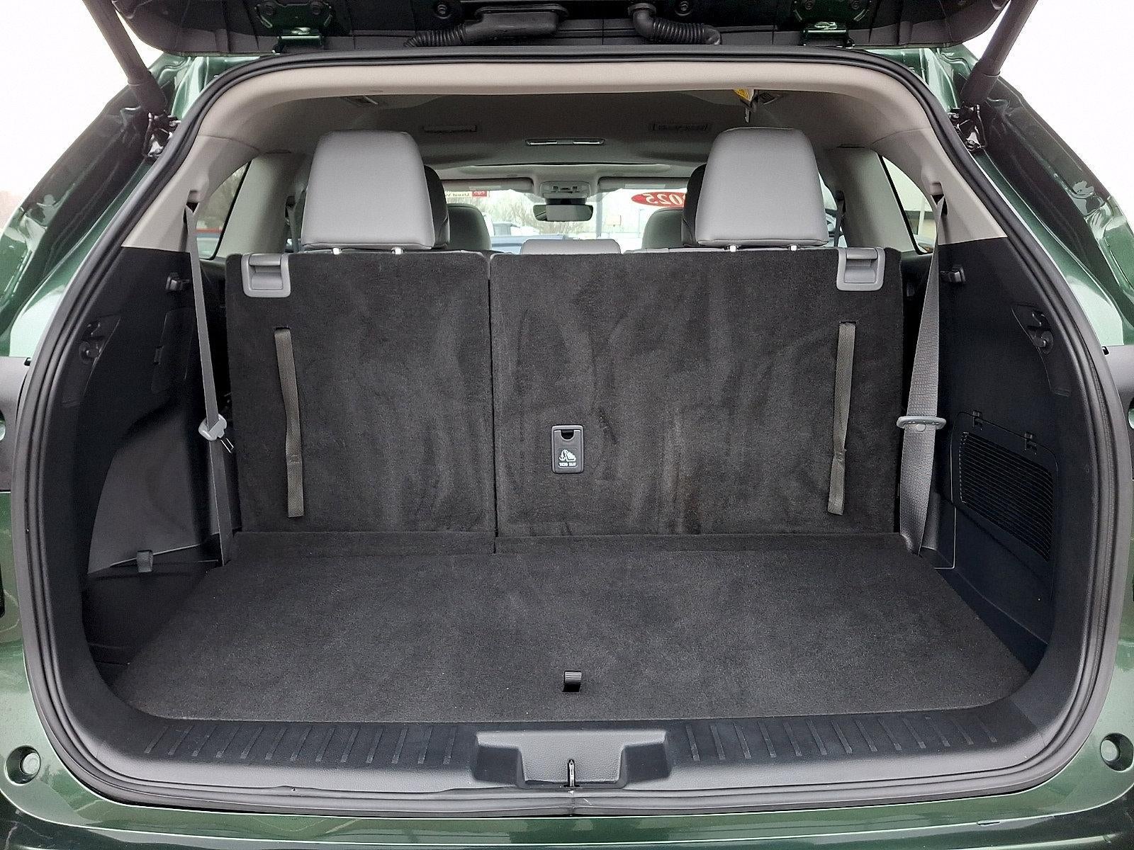 2025 Toyota Highlander XLE AWD (Natl)