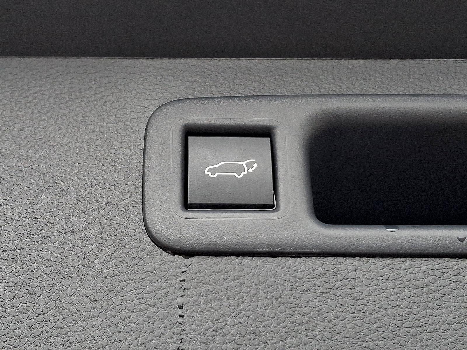 2025 Toyota Highlander XLE AWD (Natl)