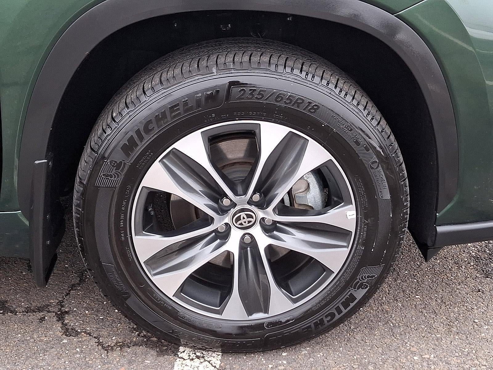 2025 Toyota Highlander XLE AWD (Natl)