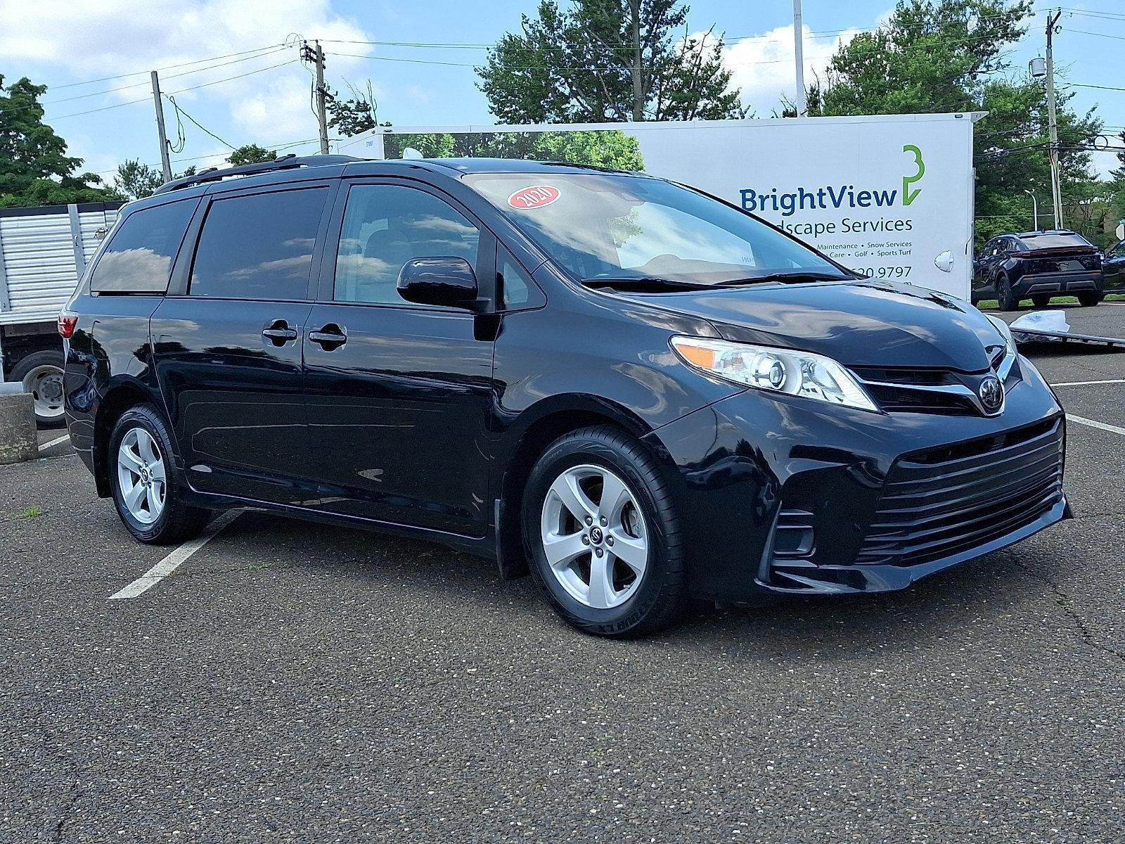 2020 Toyota Sienna LE FWD 8-Passenger (Natl)