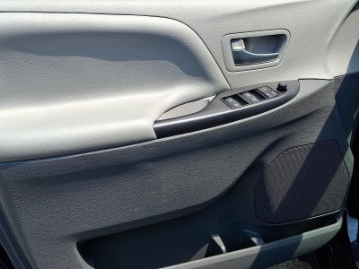 2020 Toyota Sienna LE FWD 8-Passenger (Natl)