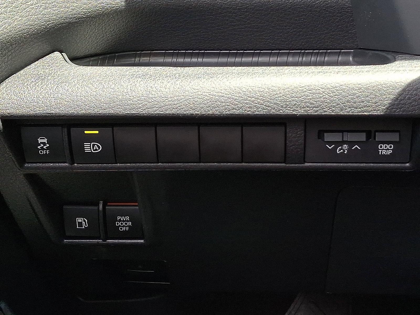 2025 Toyota Sienna XSE FWD 7-Passenger (Natl)
