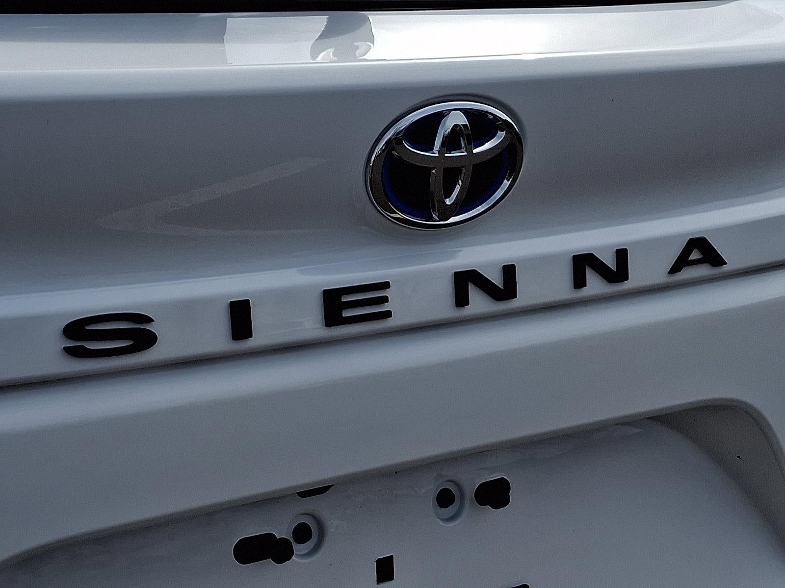 2025 Toyota Sienna XSE FWD 7-Passenger (Natl)