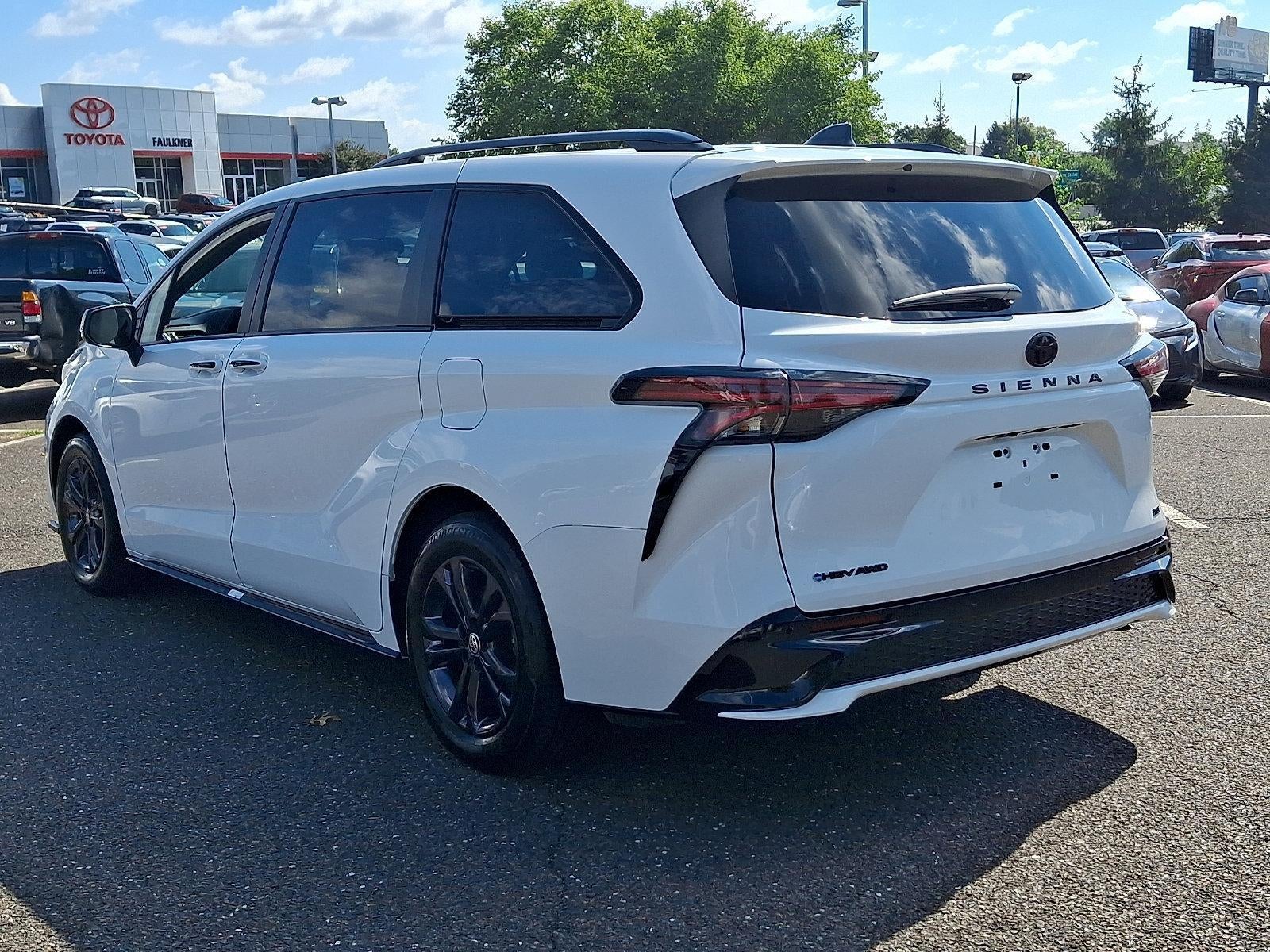 2026 Toyota Sienna XSE AWD 7-Passenger (Natl)
