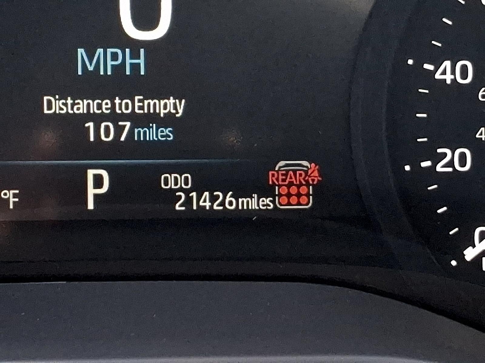 2025 Toyota Sienna XLE FWD 8-Passenger (Natl)