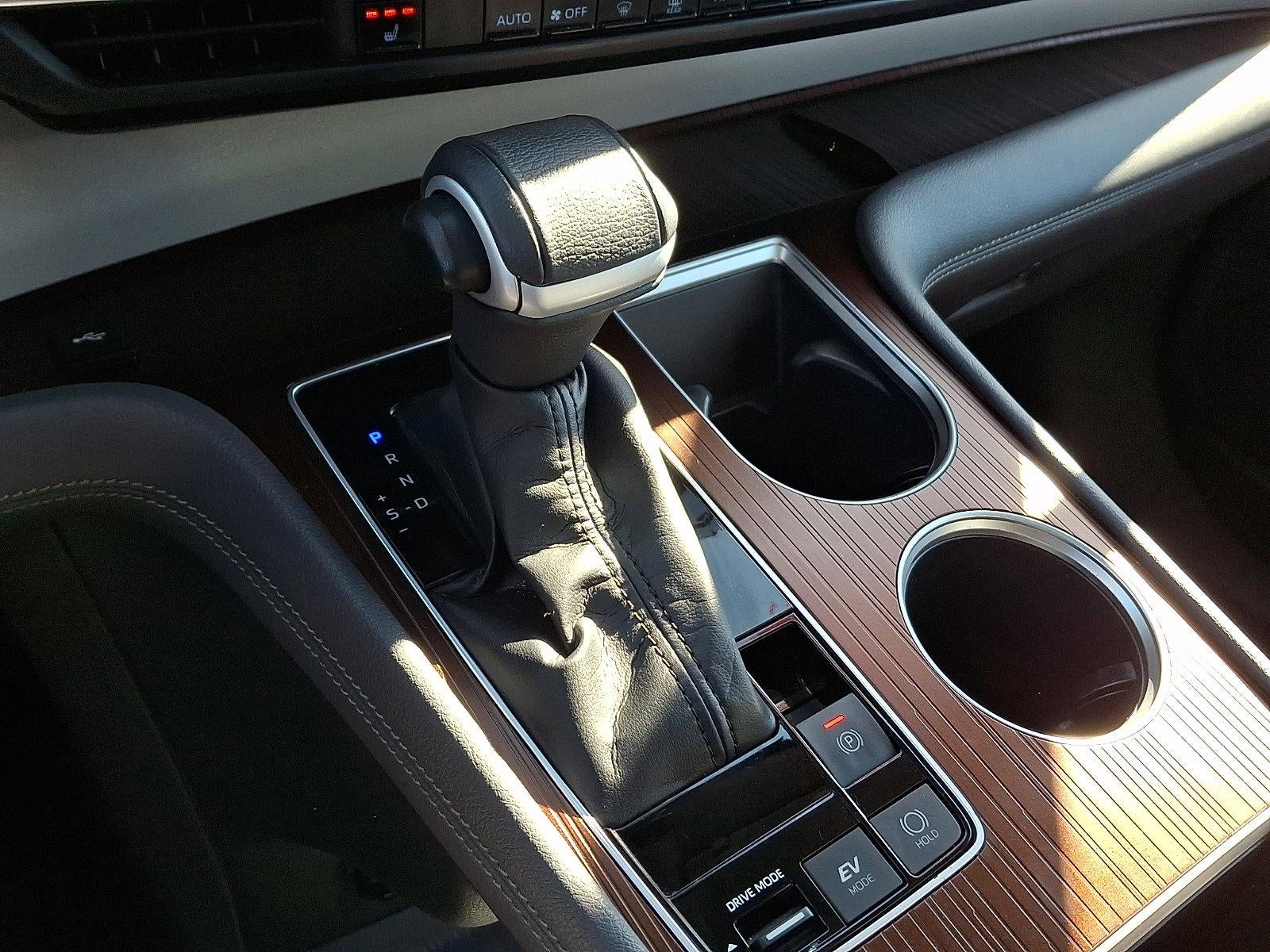 2022 Toyota Sienna XLE FWD 7-Passenger (Natl)