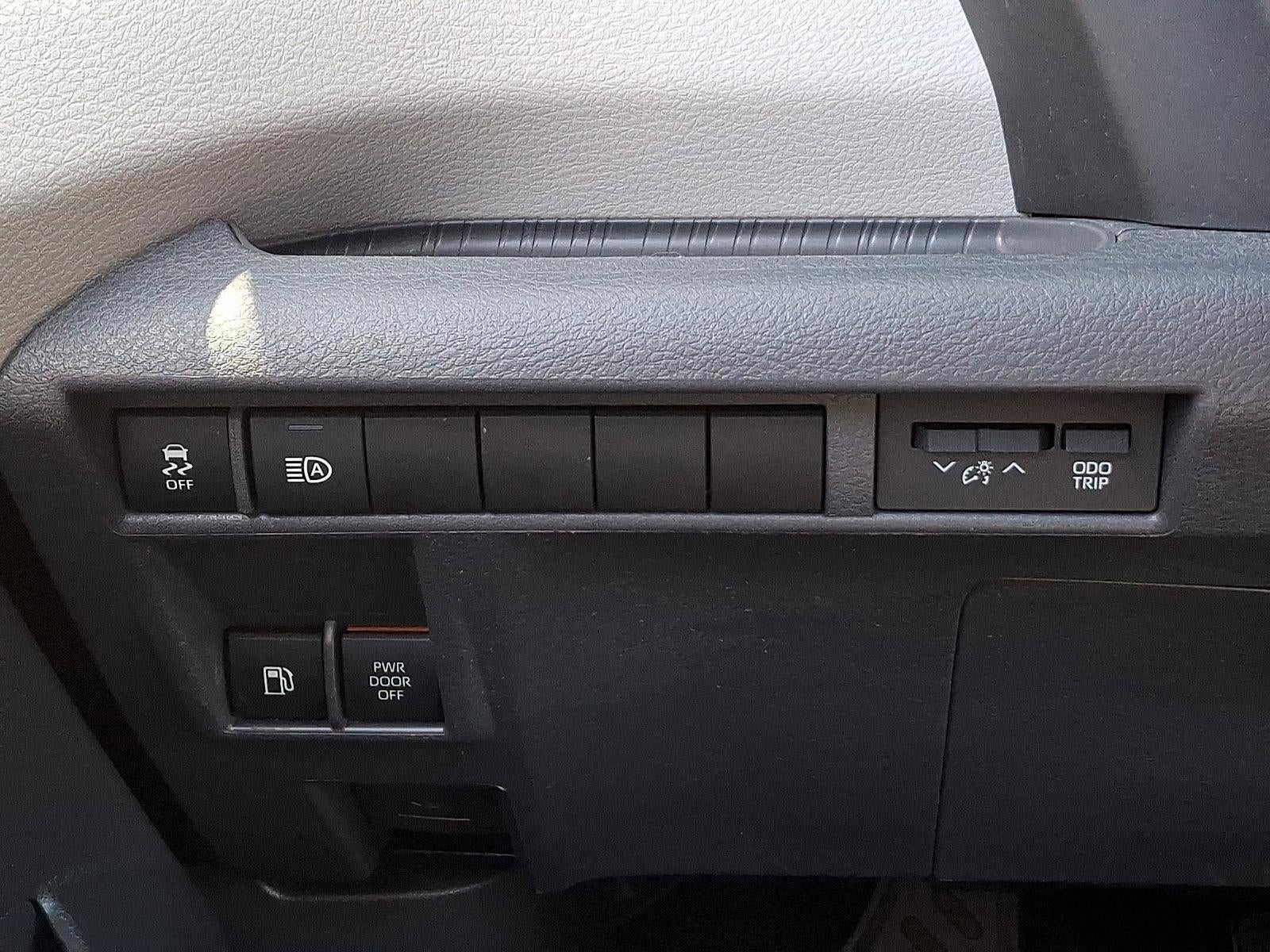 2022 Toyota Sienna XLE FWD 7-Passenger (Natl)