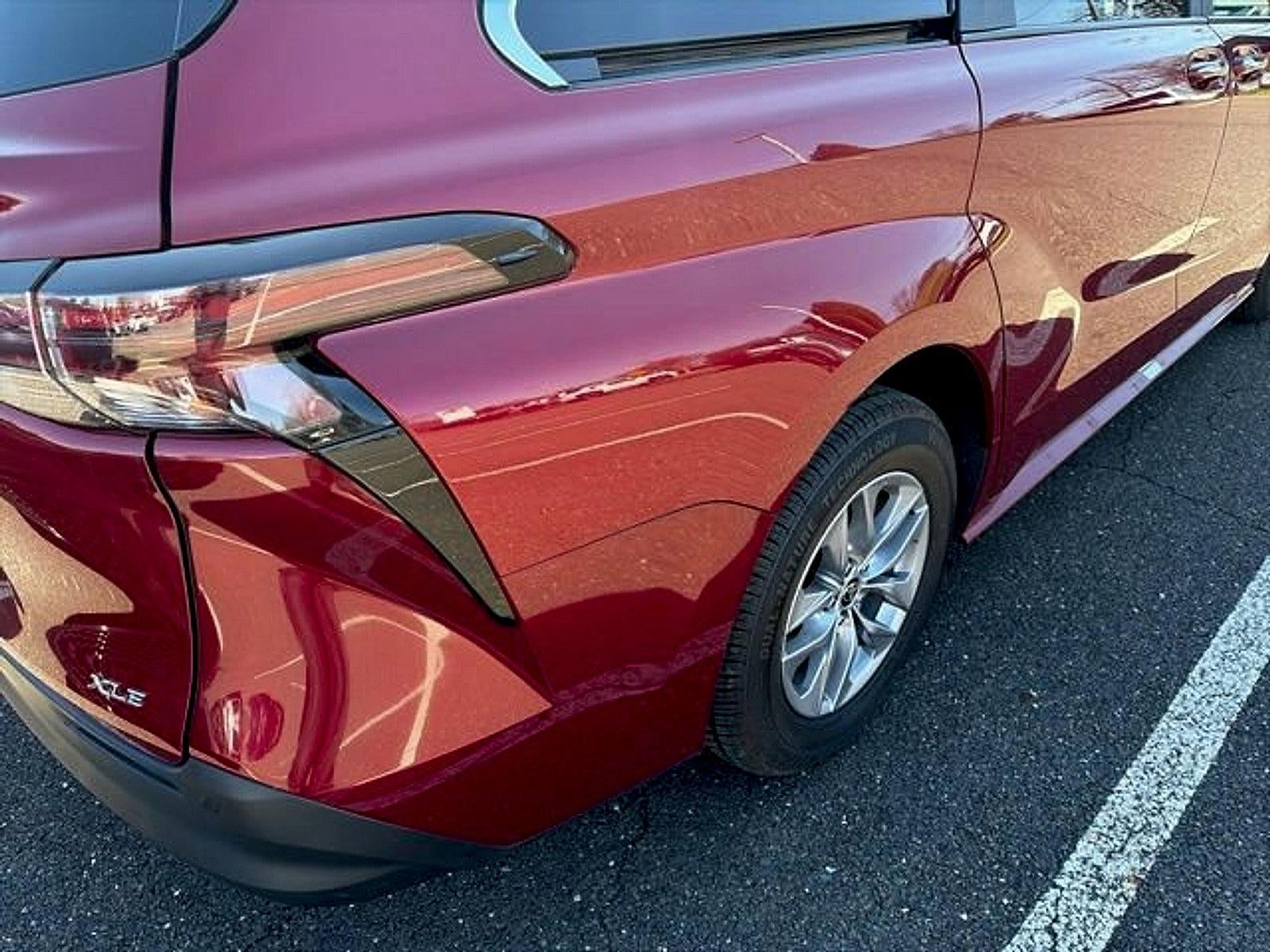 2025 Toyota Sienna XLE Autono-MaaS FWD 7-Passenger (Natl)