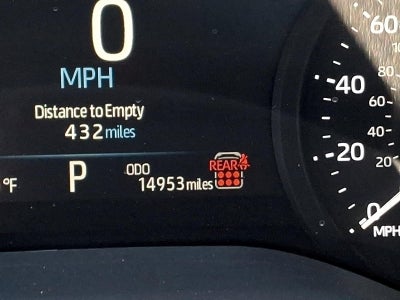 2025 Toyota Sienna XLE FWD 8-Passenger (Natl)
