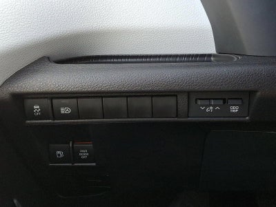 2025 Toyota Sienna XLE FWD 8-Passenger (Natl)