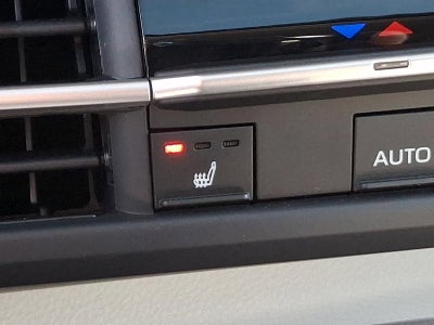 2025 Toyota Sienna XLE FWD 8-Passenger (Natl)