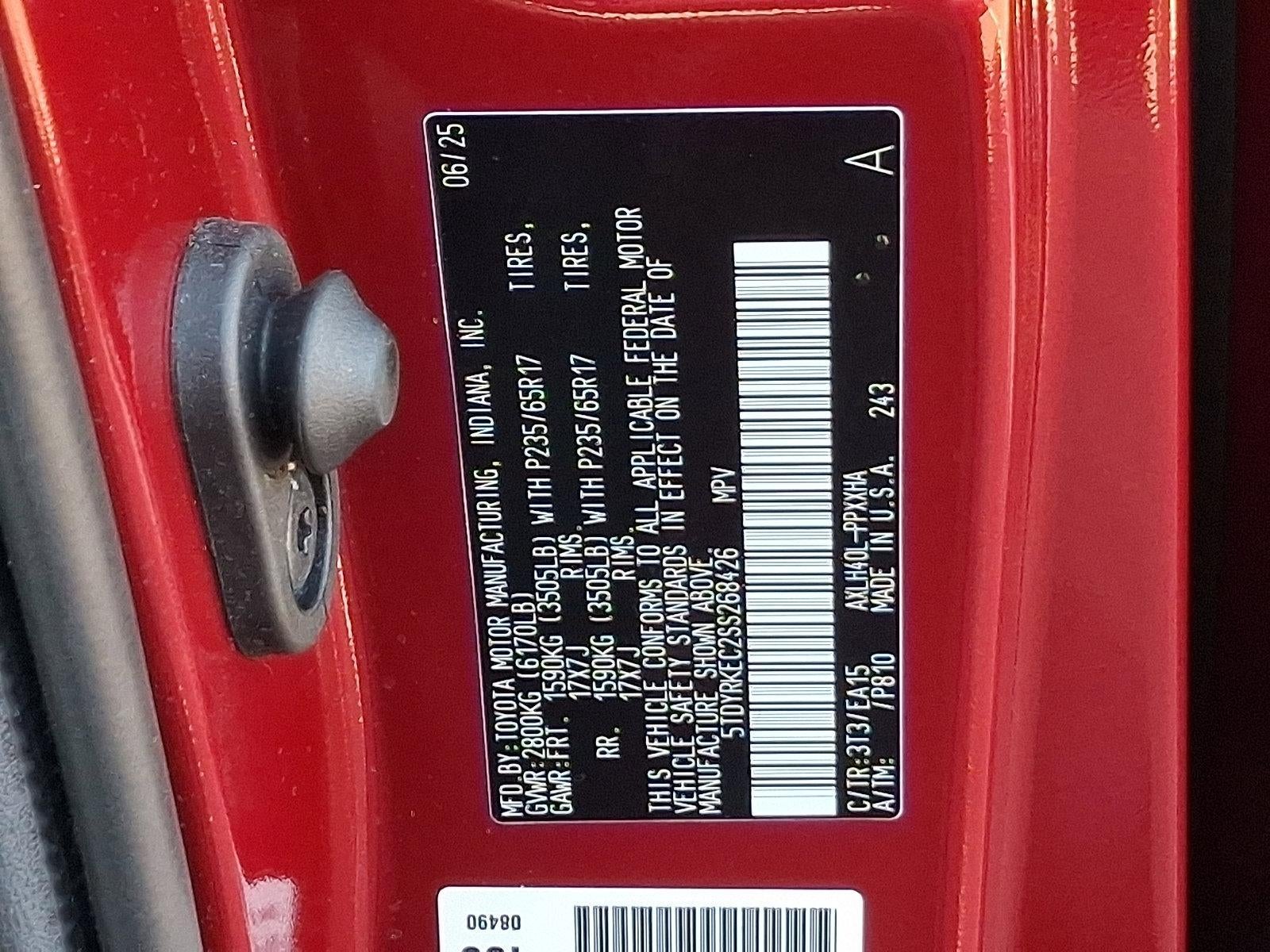 2025 Toyota Sienna XLE FWD 8-Passenger (Natl)