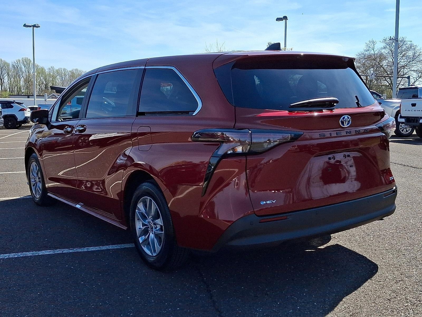 2025 Toyota Sienna XLE Autono-MaaS FWD 7-Passenger (Natl)