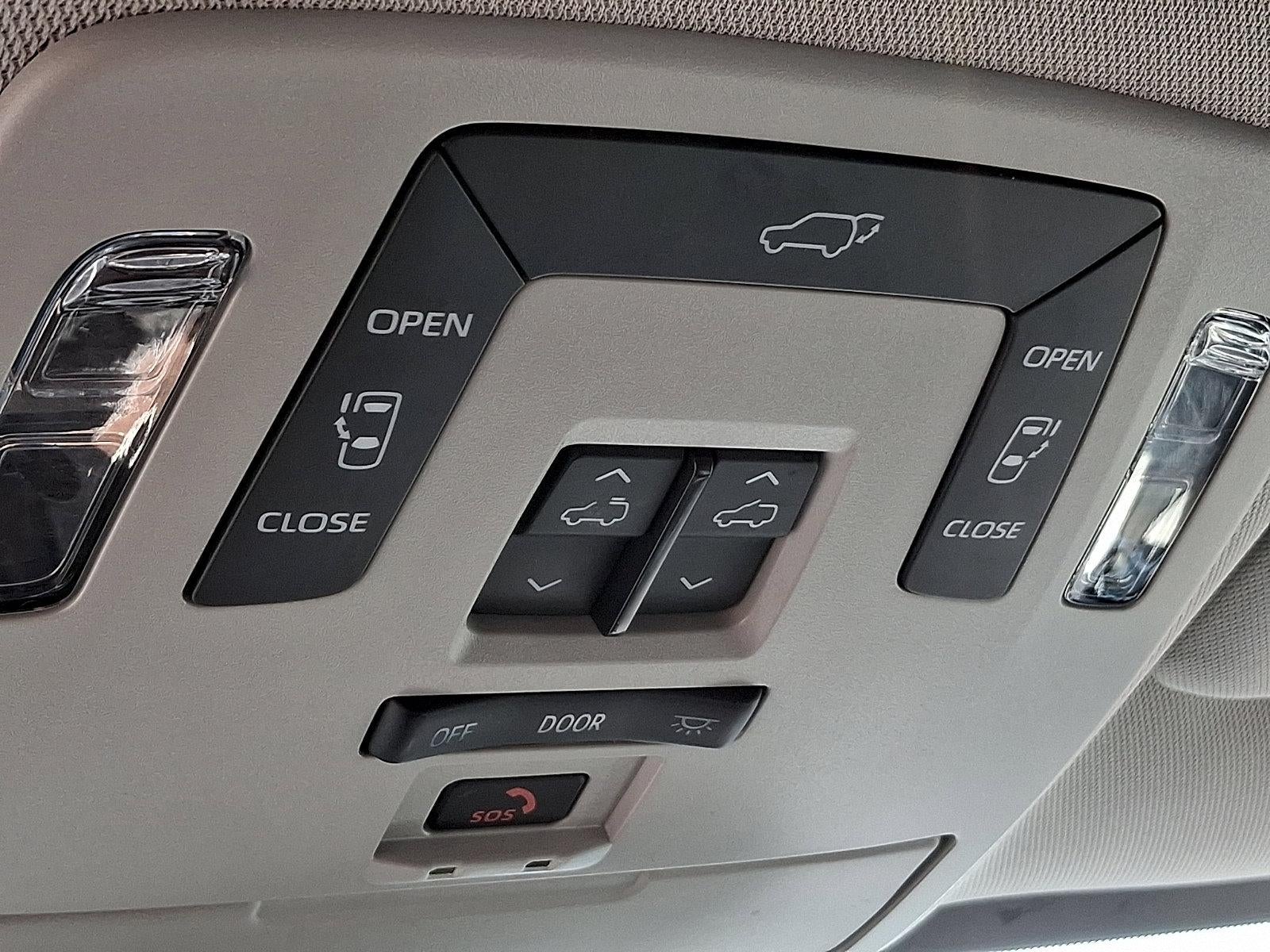 2023 Toyota Sienna XLE FWD 7-Passenger (Natl)