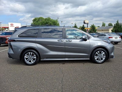 2026 Toyota Sienna XLE AWD 7-Passenger (Natl)