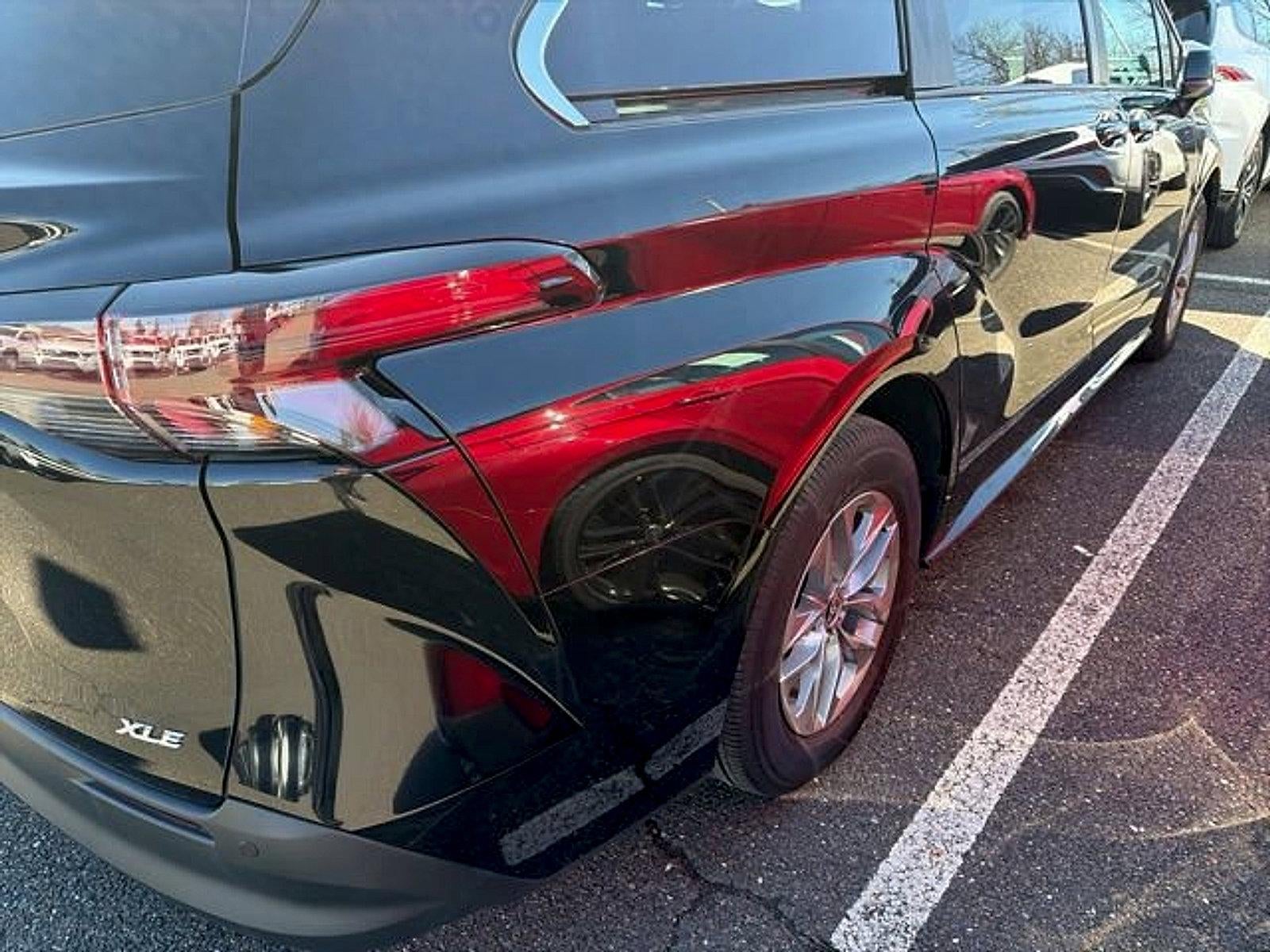 2025 Toyota Sienna XLE AWD 7-Passenger (Natl)