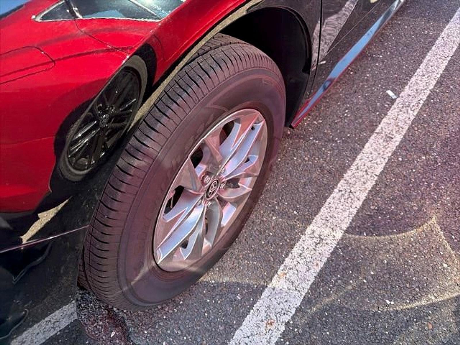 2025 Toyota Sienna XLE AWD 7-Passenger (Natl)