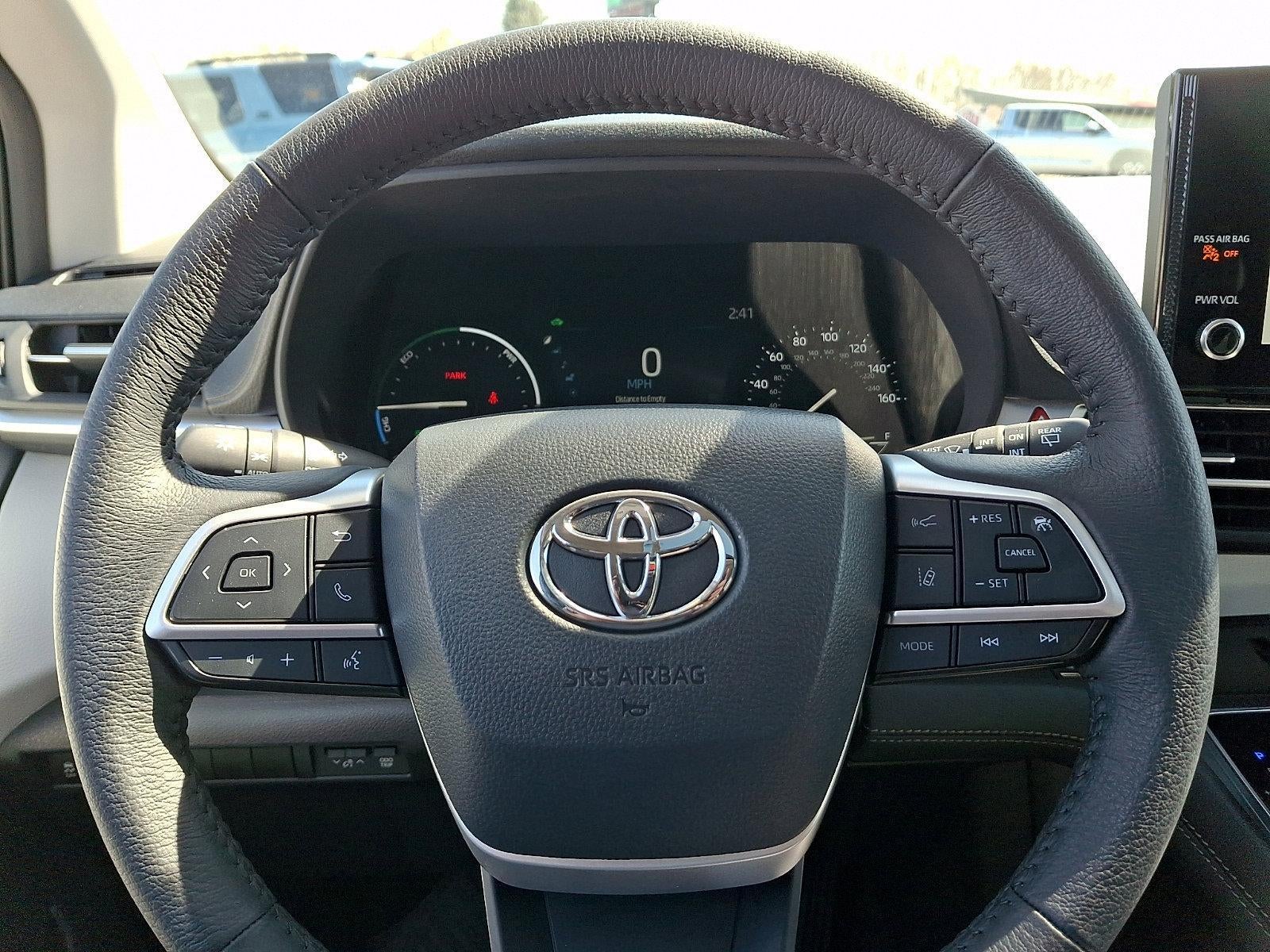 2025 Toyota Sienna XLE AWD 7-Passenger (Natl)