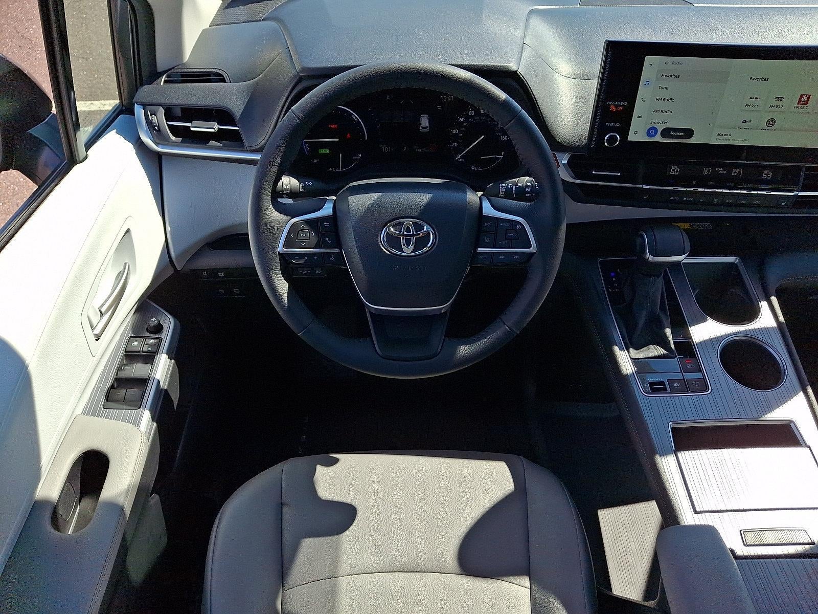 2025 Toyota Sienna XLE AWD 7-Passenger (Natl)