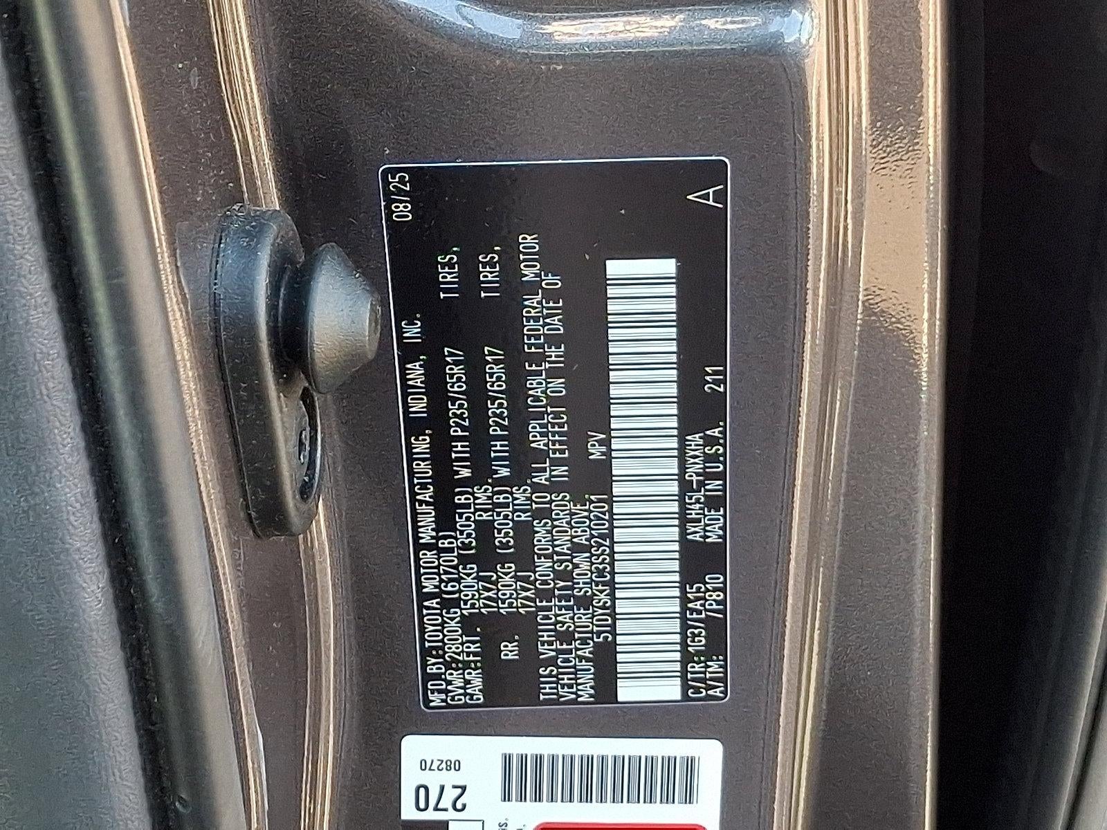 2025 Toyota Sienna XLE AWD 7-Passenger (Natl)