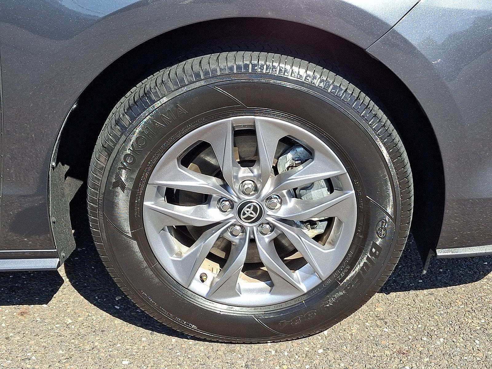 2025 Toyota Sienna XLE AWD 7-Passenger (Natl)