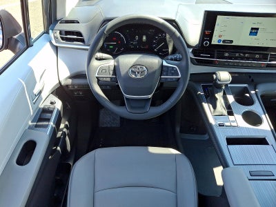 2025 Toyota Sienna XLE AWD 7-Passenger (Natl)