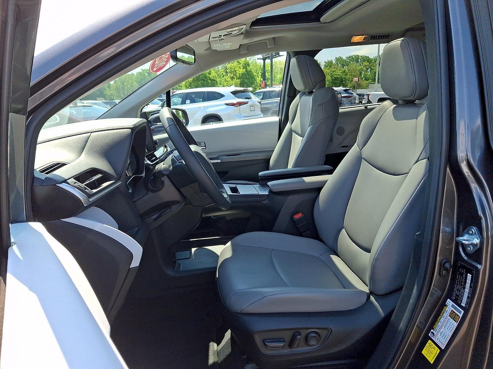 2025 Toyota Sienna XLE AWD 7-Passenger (Natl)