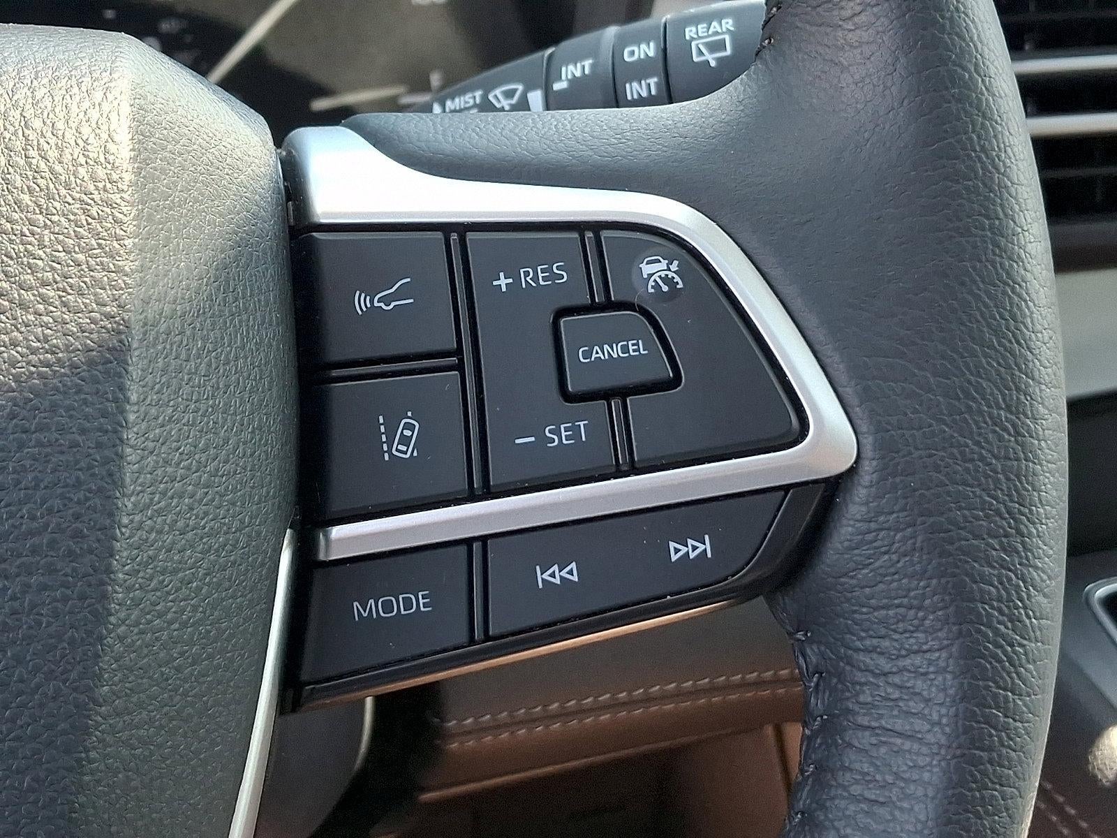 2025 Toyota Sienna XLE AWD 7-Passenger (Natl)