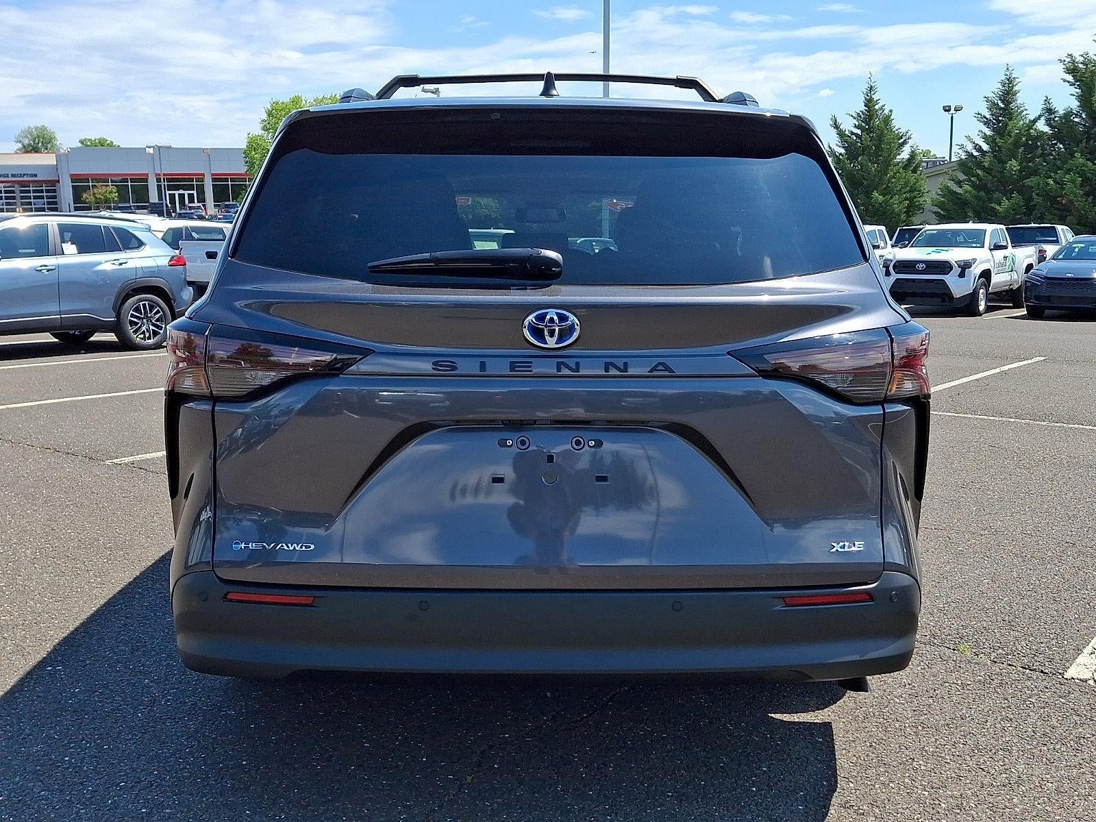 2025 Toyota Sienna XLE AWD 7-Passenger (Natl)