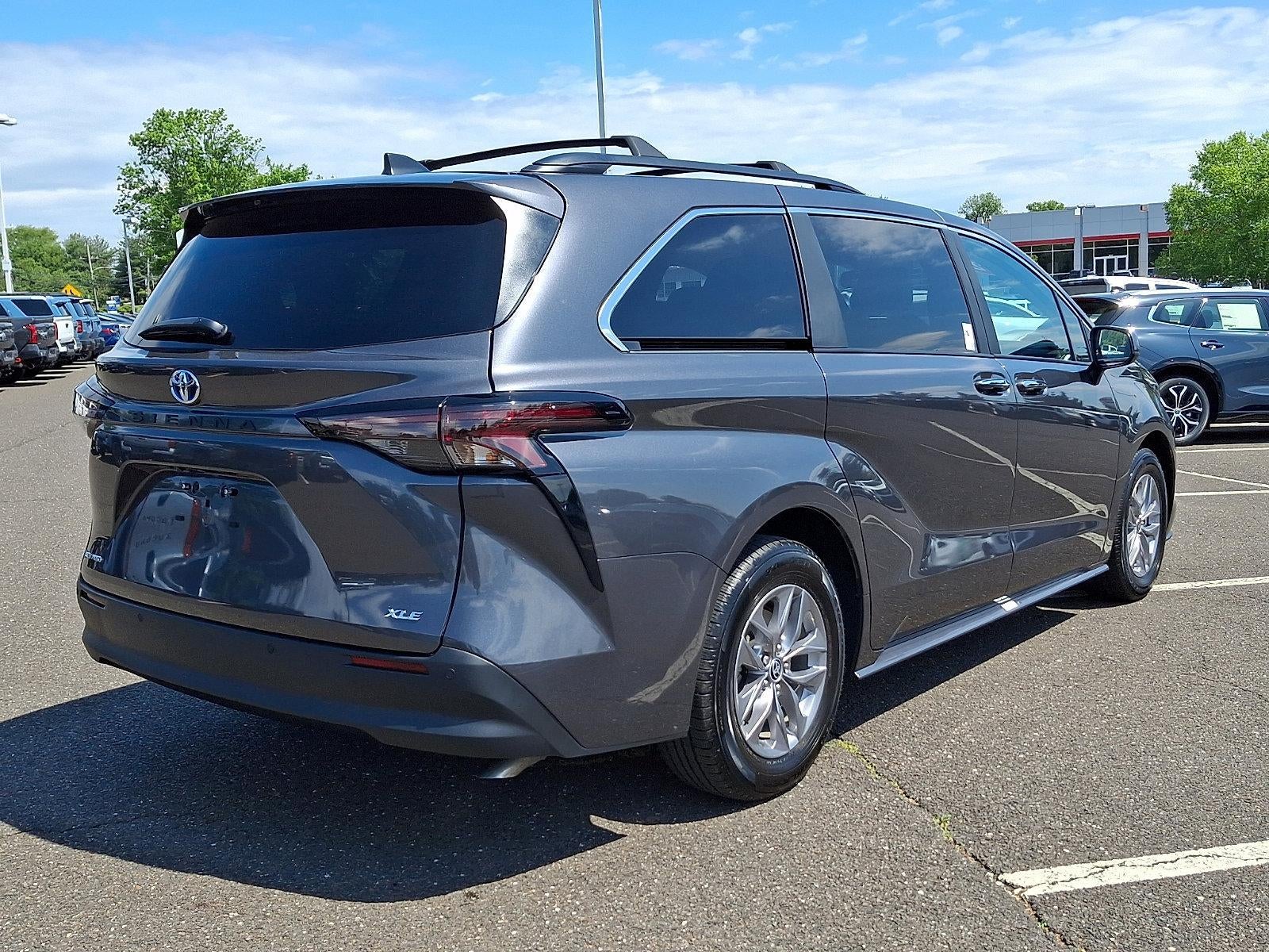 2025 Toyota Sienna XLE AWD 7-Passenger (Natl)