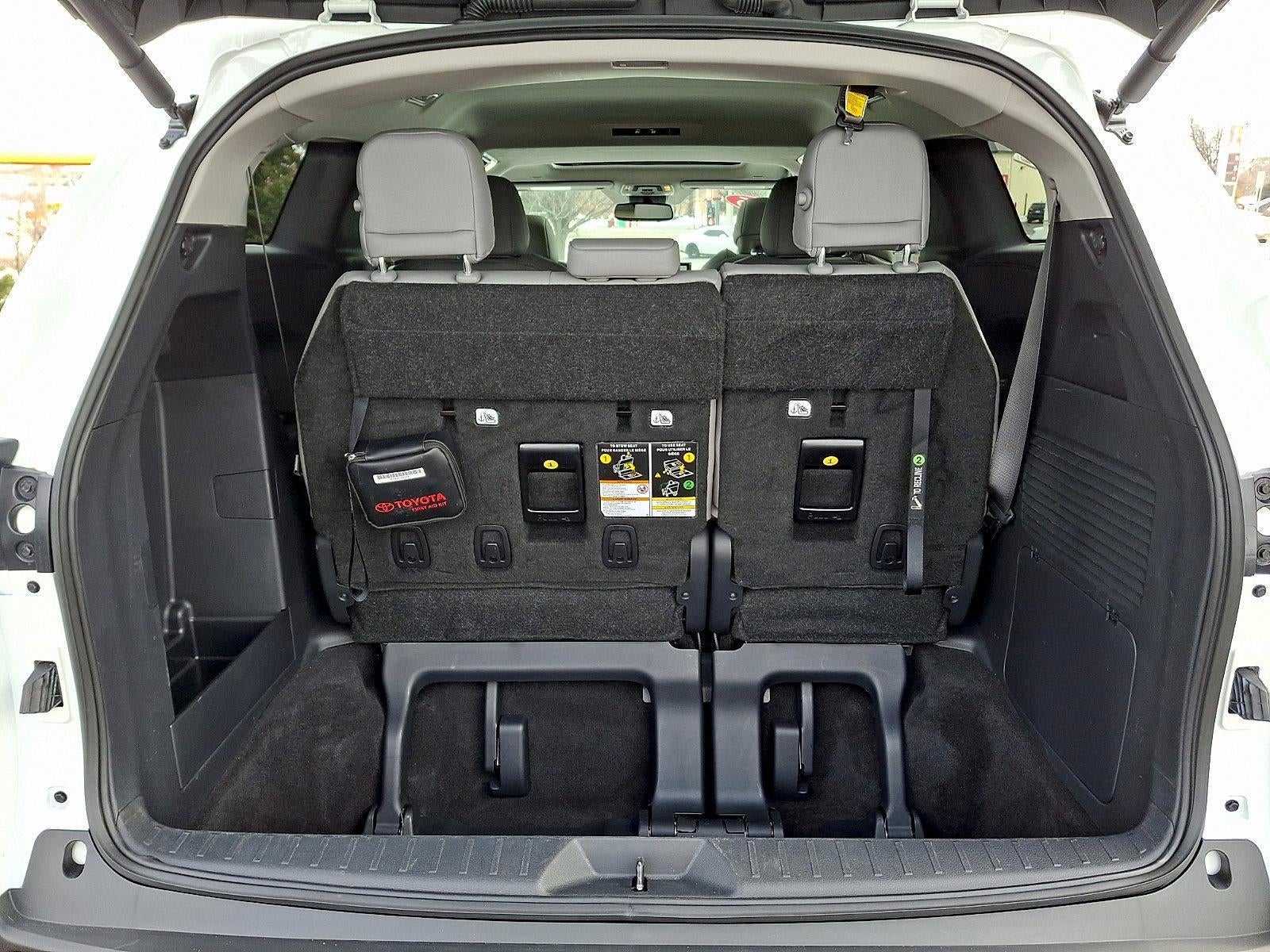 2025 Toyota Sienna XLE AWD 7-Passenger (Natl)